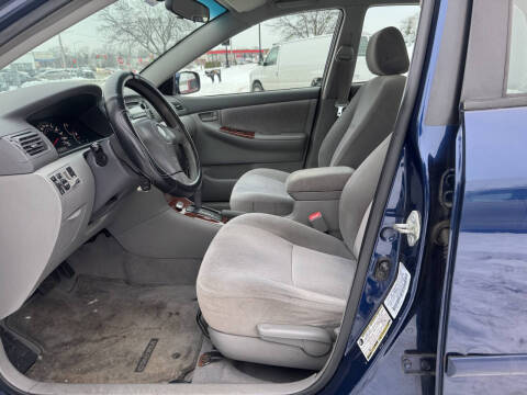 2005 Toyota Corolla LE