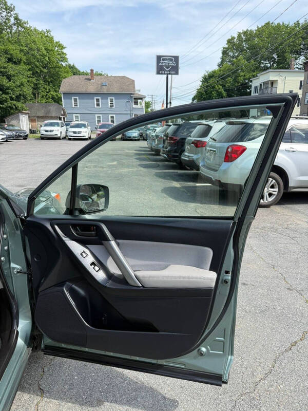 2016 Subaru Forester 2.5i