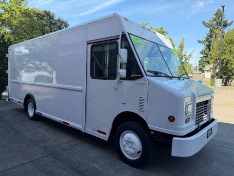 2005 Freightliner MT45 Chassis