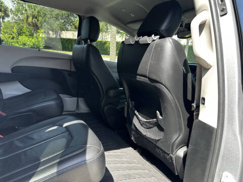 2019 Chrysler Pacifica Touring L