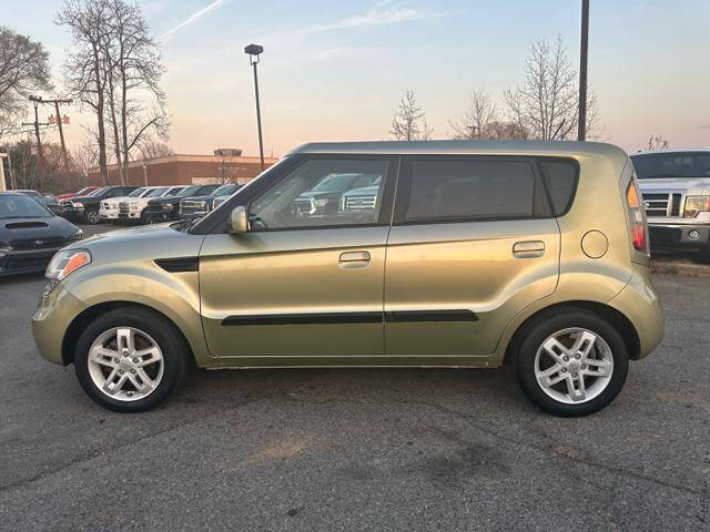 2010 Kia Soul +