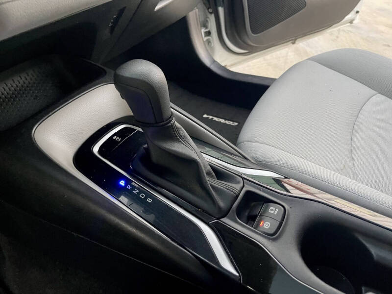 2020 Toyota Corolla LE