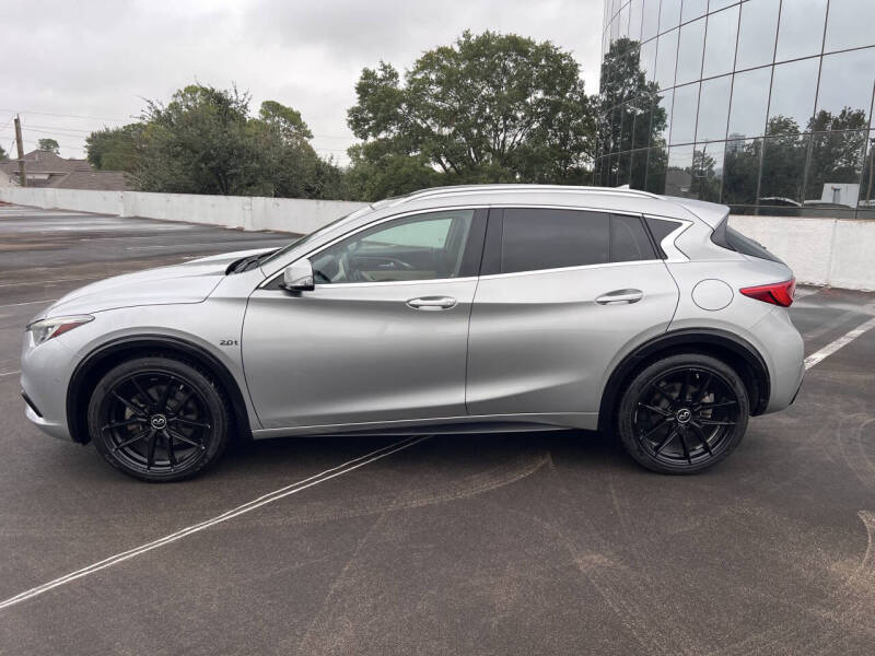 2018 Infiniti QX30 Premium
