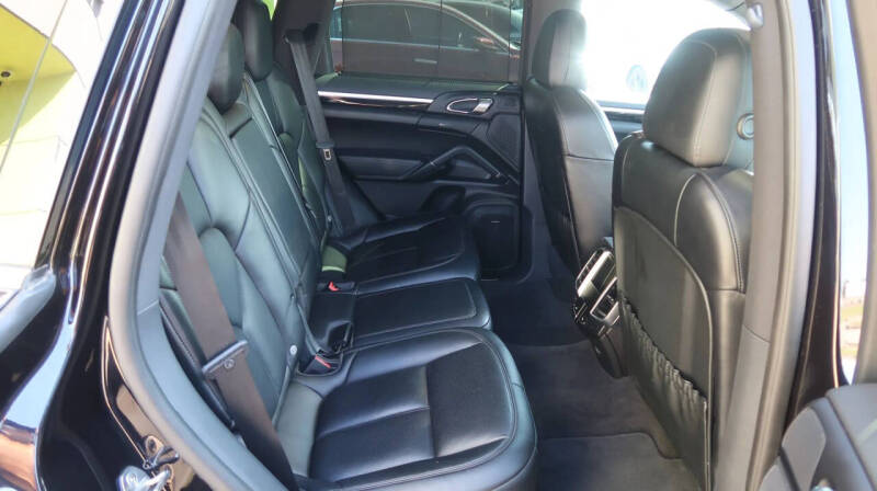 2018 Porsche Cayenne S