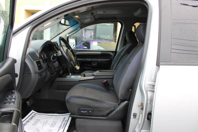 2012 Nissan Armada