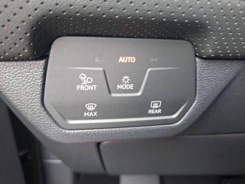 2025 Volkswagen Atlas SE