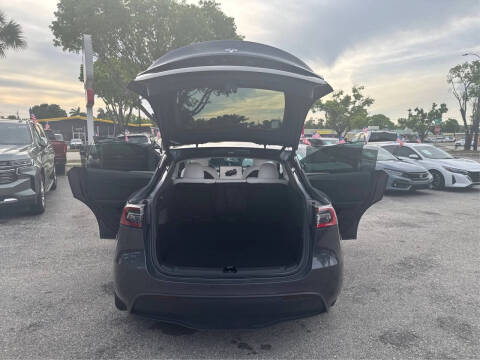 2022 Tesla Model Y Long Range