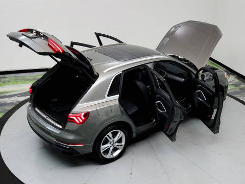 2020 Audi Q3 quattro S line Premium 45 TFSI