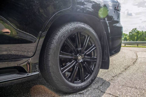 2021 Lexus LX 570 Three-Row