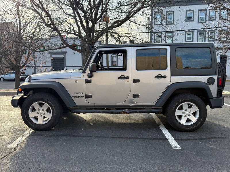 2011 Jeep Wrangler Unlimited Sahara