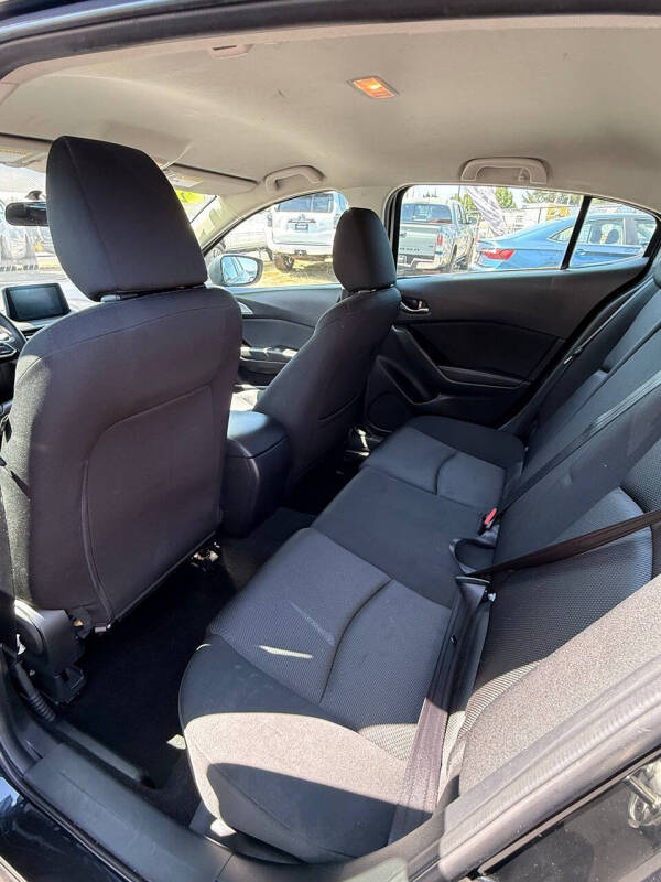 2017 Mazda MAZDA3 Sport
