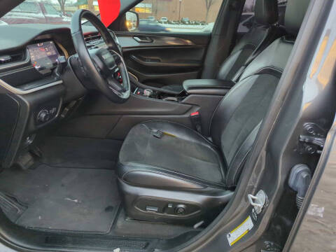 2021 Jeep Grand Cherokee L Laredo