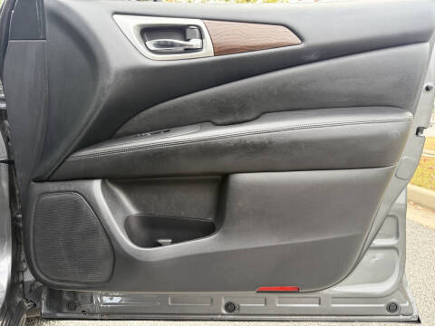 2018 Nissan Pathfinder Platinum