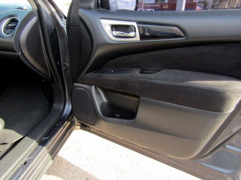 2014 Nissan Pathfinder S