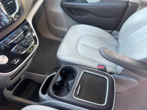 2018 Chrysler Pacifica Touring L Plus