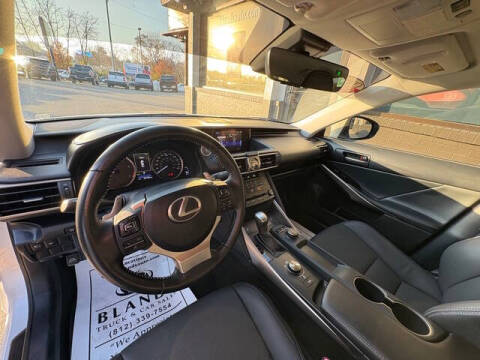 2019 Lexus IS 300