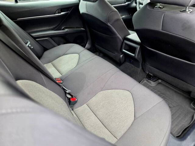 2022 Toyota Camry LE