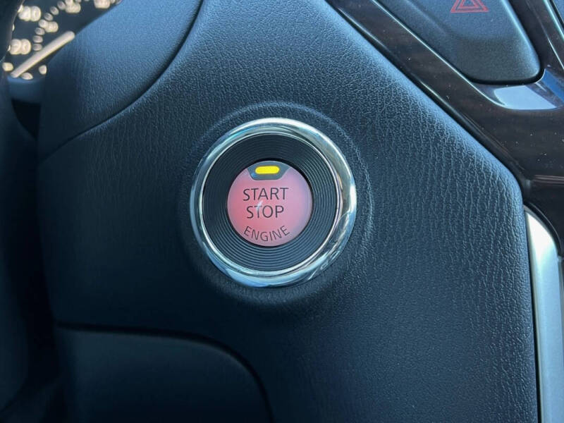 2015 Nissan Pathfinder Platinum