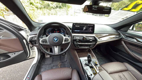 2022 BMW 5 Series 530e xDrive
