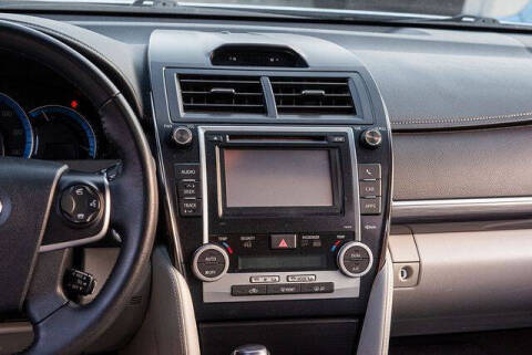 2013 Toyota Camry Hybrid XLE