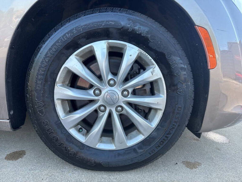 2017 Chrysler Pacifica Touring-L
