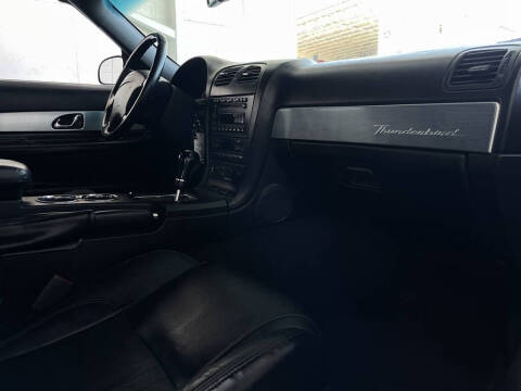 2004 Ford Thunderbird Deluxe