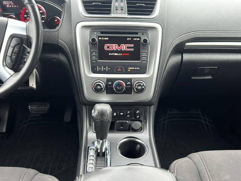 2015 GMC Acadia SLE-2
