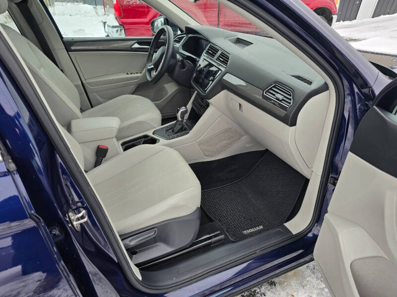 2023 Volkswagen Tiguan SE