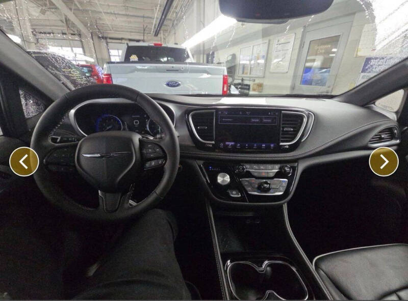 2025 Chrysler Pacifica Limited