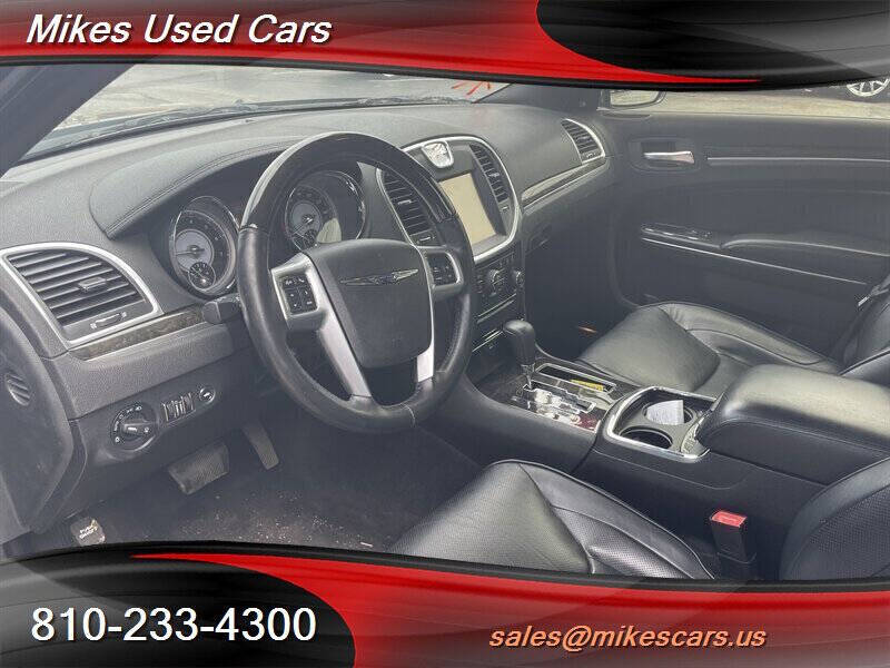 2011 Chrysler 300 Limited