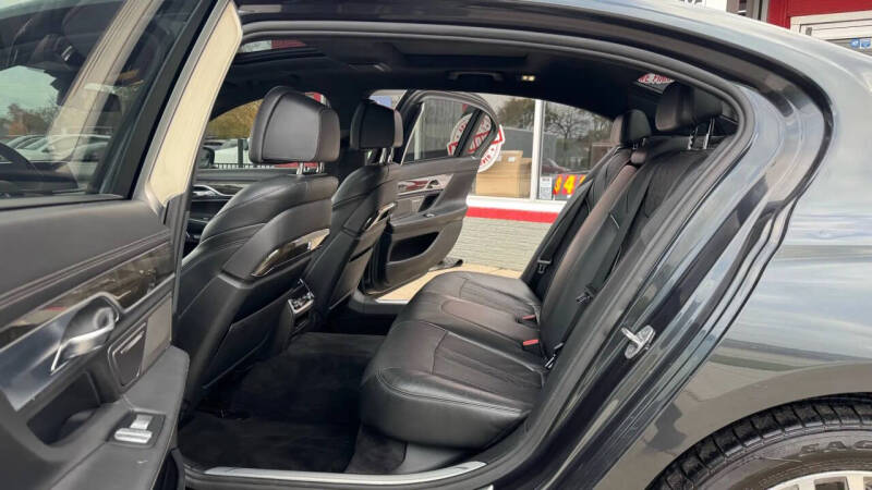 2016 BMW 7 Series 750i xDrive