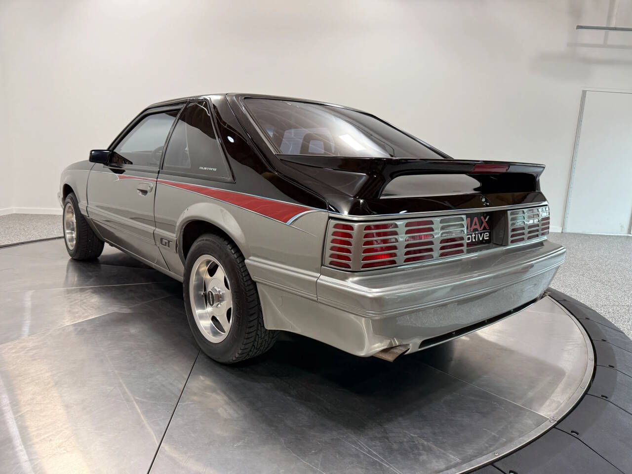 1986 Ford Mustang 9