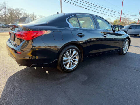 2014 Infiniti Q50 Premium
