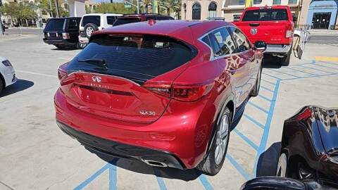 2018 Infiniti QX30 Luxury