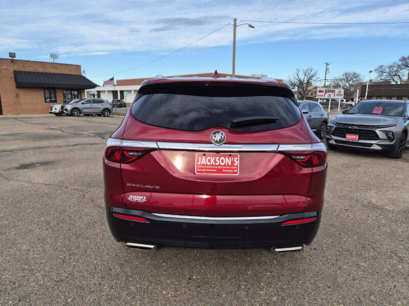 2024 Buick Enclave Essence