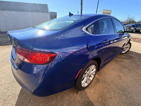 2017 Chrysler 200 Limited Platinum