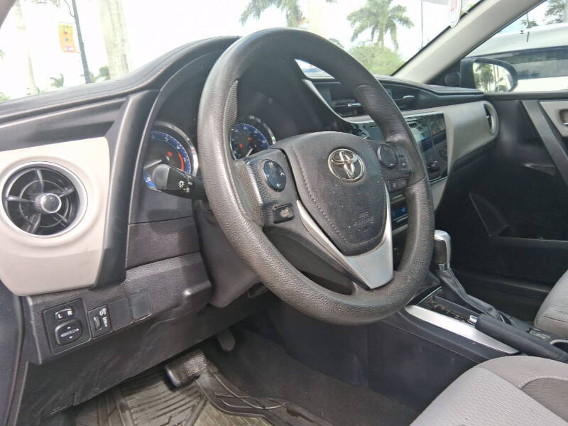 2019 Toyota Corolla LE