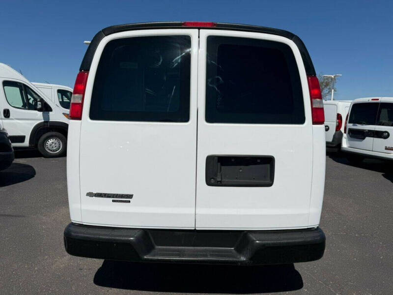 2016 Chevrolet Express 2500