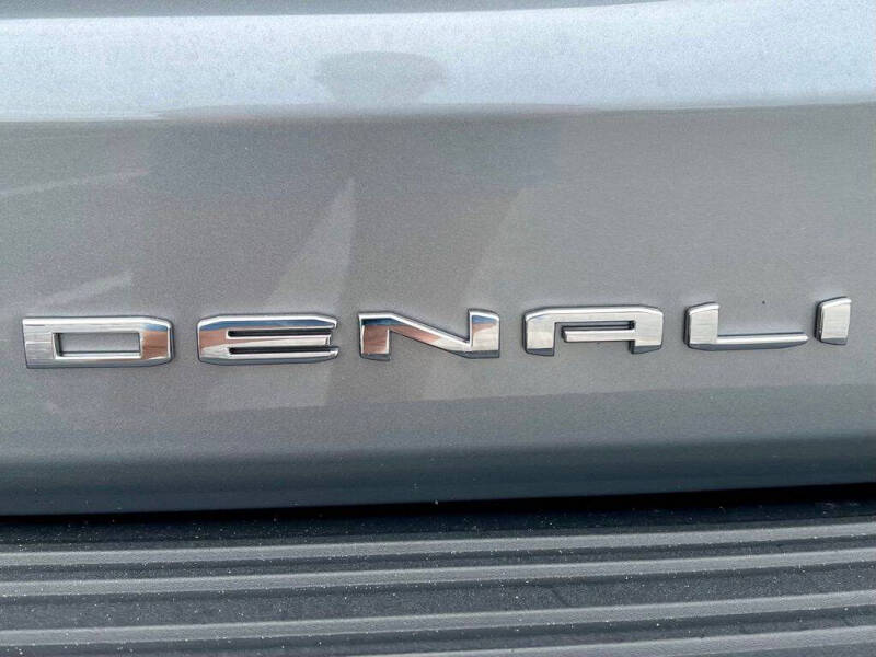 2024 GMC Yukon XL Denali