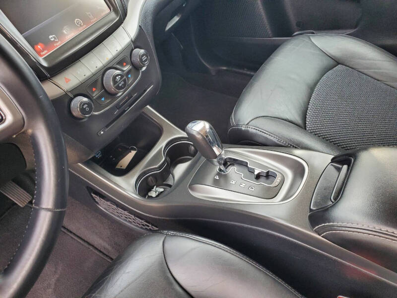 2019 Dodge Journey Crossroad