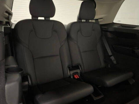 2025 Volvo XC90 T8 Plus Bright Theme 7P