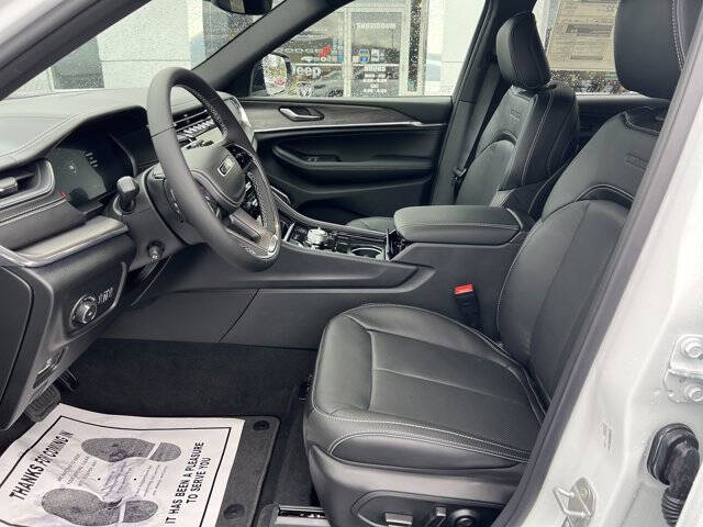 2025 Jeep Grand Cherokee Overland