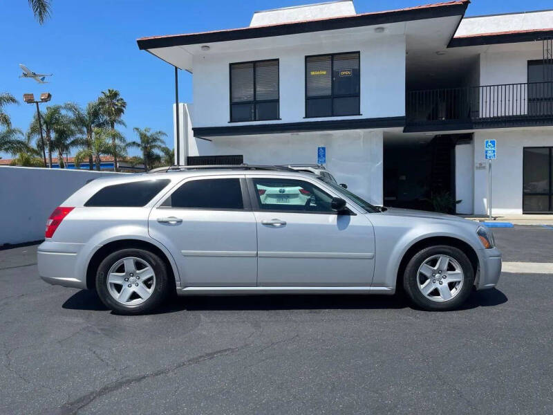 2005 Dodge Magnum SXT