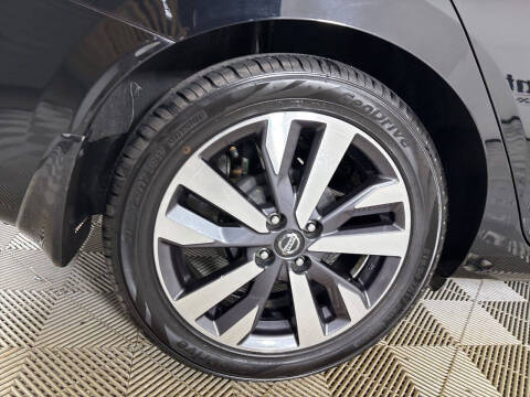 2021 Nissan Versa SR