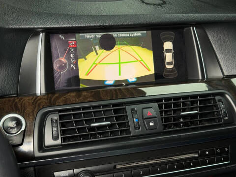 2016 BMW 5 Series 528i