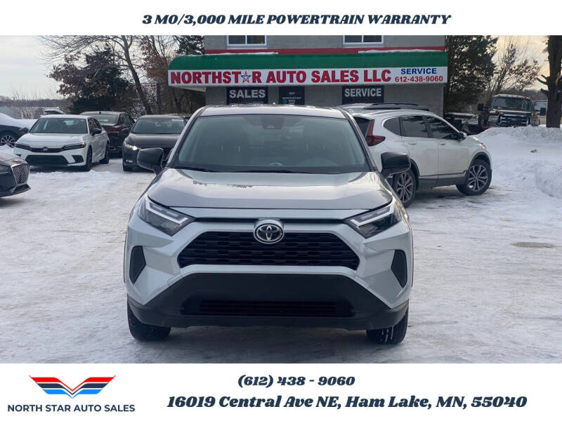 2024 Toyota RAV4 LE's photo