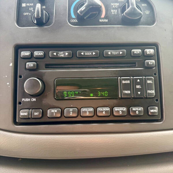2008 Ford E-Series E-350 SD XLT