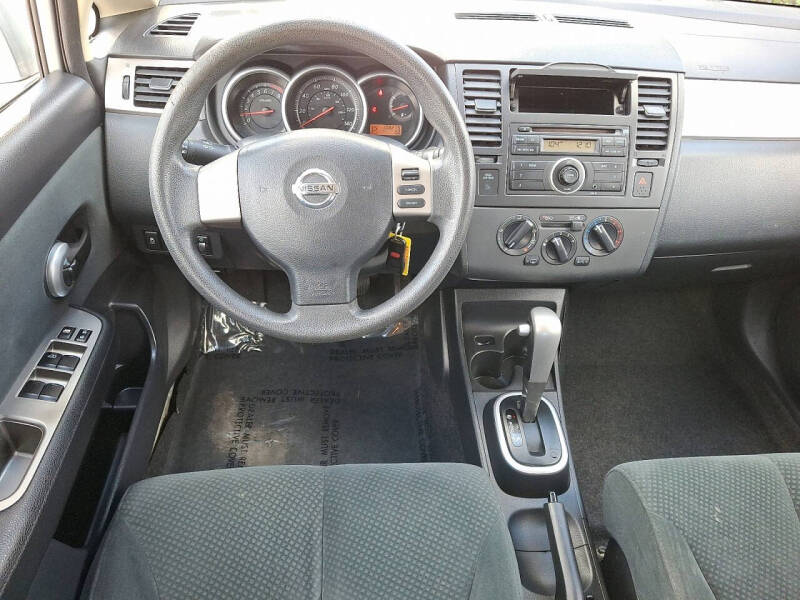 2012 Nissan Versa 1.8 S