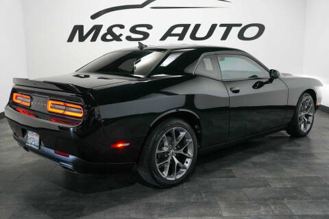 2021 Dodge Challenger SXT