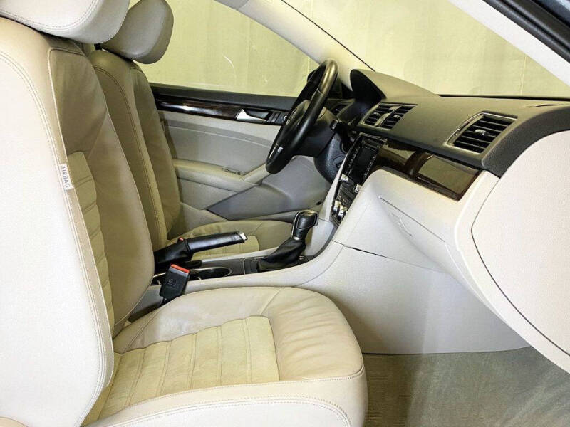 2014 Volkswagen Passat 2.0L TDI SEL Premium